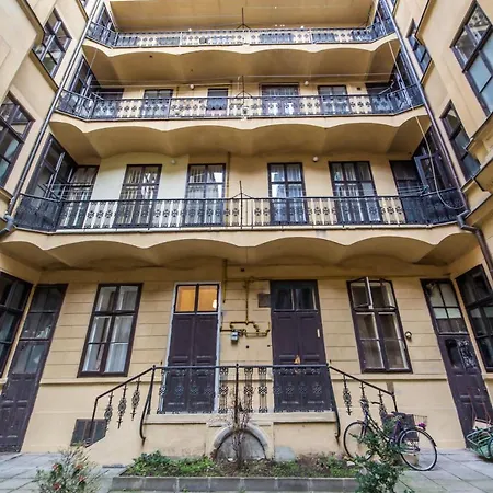 Hradebni Nr. 5 * Prague